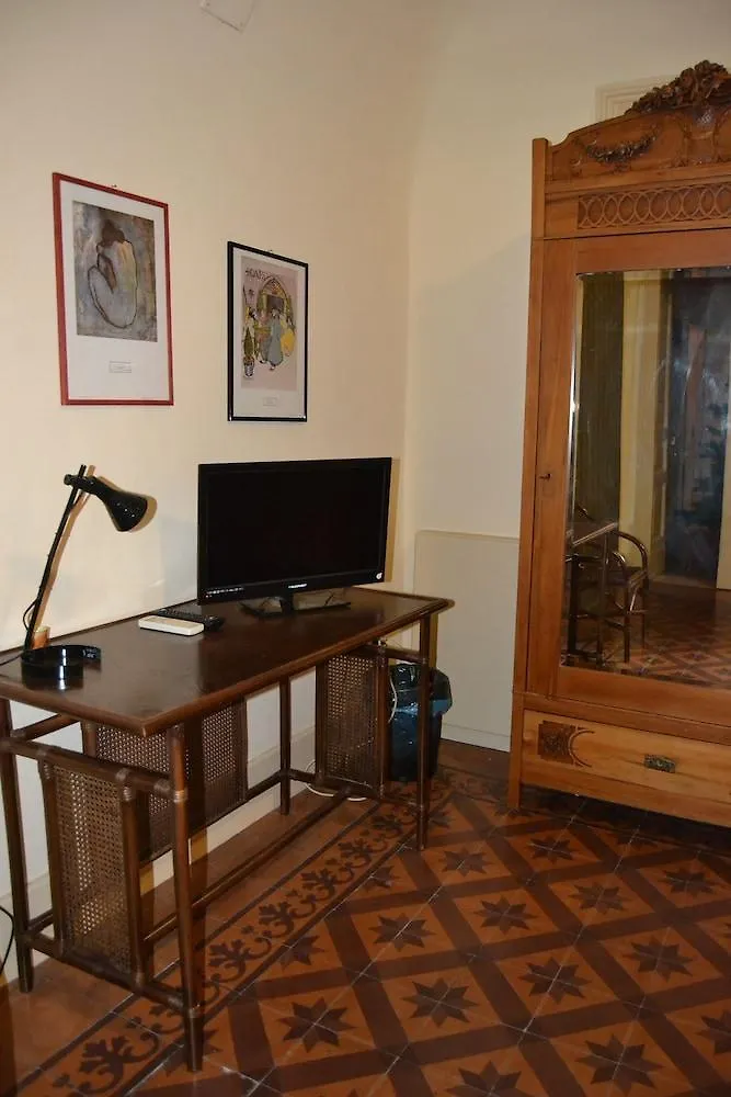 Ivana B&B Aeroporto di Catania Fontana Rossa Bed & Breakfast