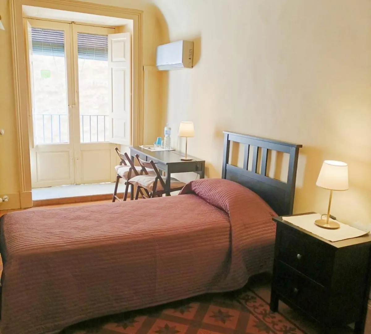 Bed & Breakfast Ivana B&B Aeroporto di Catania Fontana Rossa